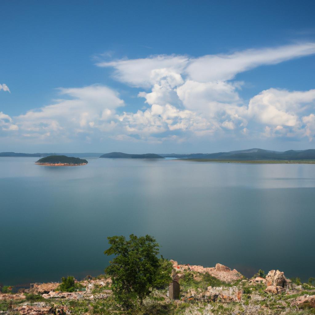 El Embalse De Kariba En La Frontera Entre Zambia Y Zimbabwe Es Uno De Los Embalses Más Grandes Y Voluminosos Del Mundo.