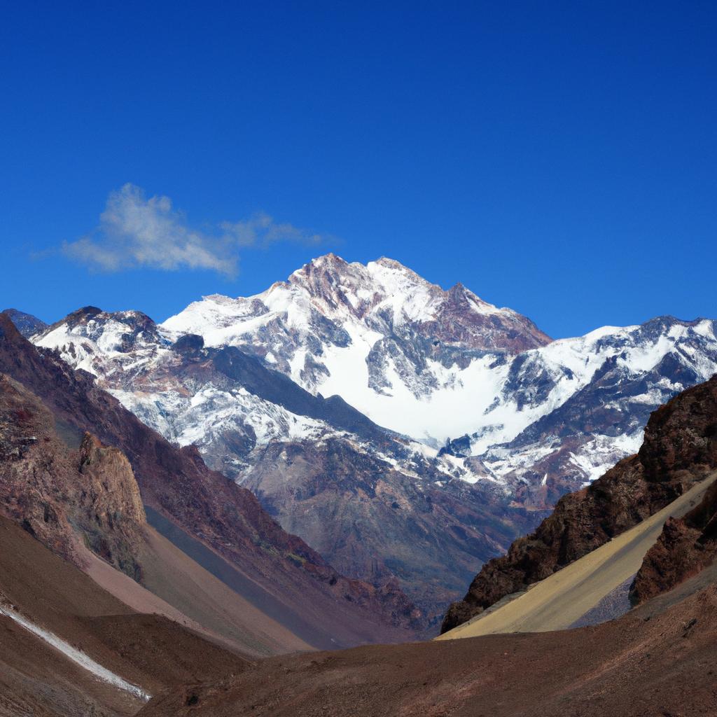 La Montaña Aconcagua En Argentina Es La Montaña Más Alta Fuera Del Himalaya Y La Más Alta En El Hemisferio Sur.