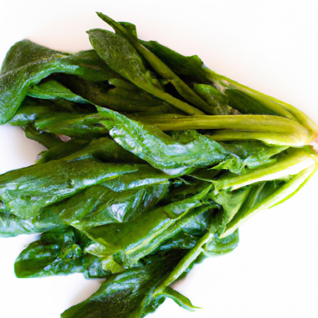Las Espinacas Están Llenas De Nutrientes Esenciales, Incluyendo Vitamina K, Vitamina A, Vitamina C, Y Folato.